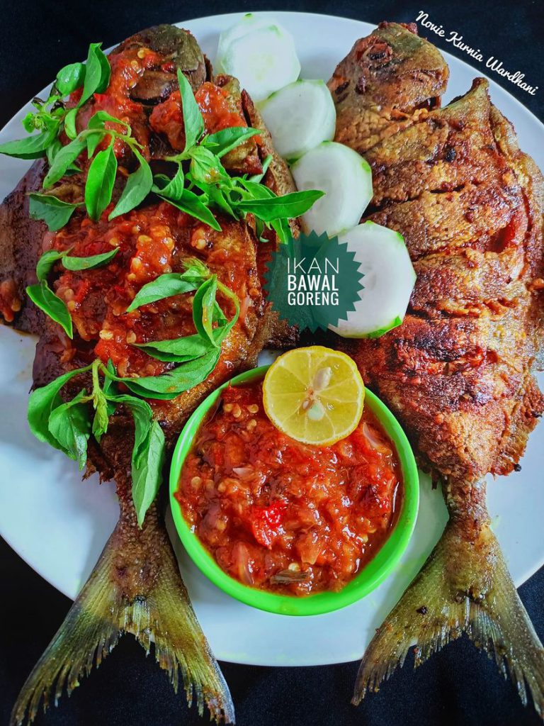 Ikan Bawal Goreng By Novie Kurnia Wardani Langsungenak