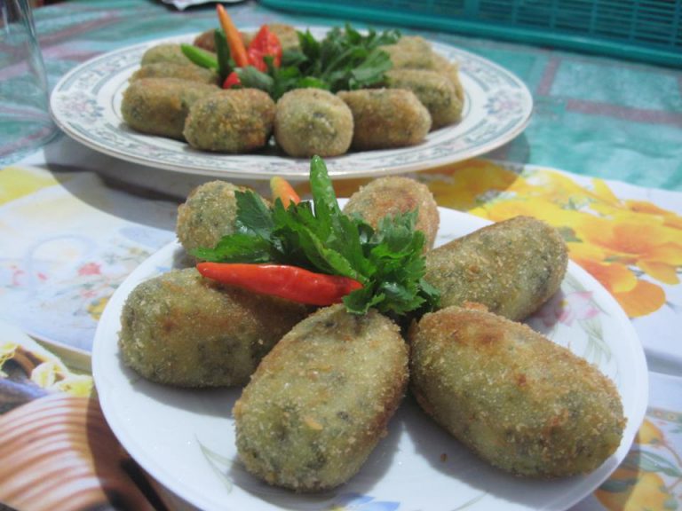 Kroket Bayam Sosis by Meredith Sophia Anne