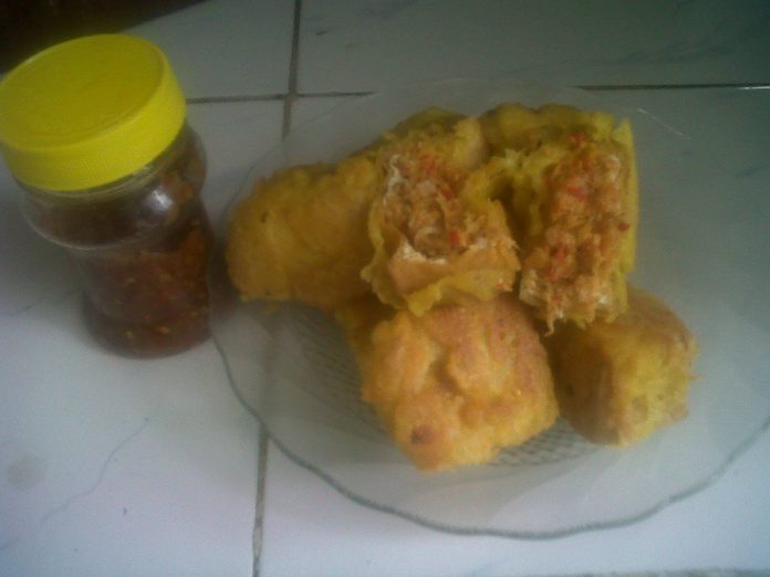 Tahu Isi Ayam Pedas by Rona Prettysia Eskatari