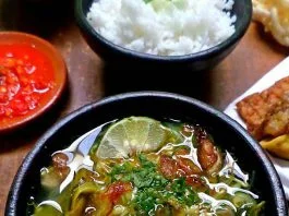 Soto Ayam Simpel by Amal Duryatin