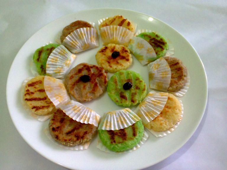 Wingko Babat by Dewi Marsilasi