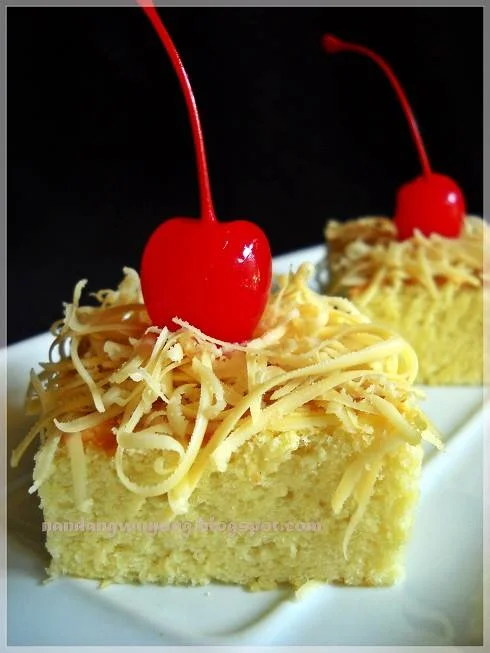 Chiffon Cake by Puji Rahayu