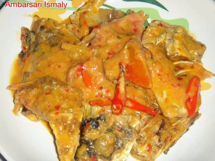 Gulai Kepala Ikan Asin by Ambarsari Ismaly