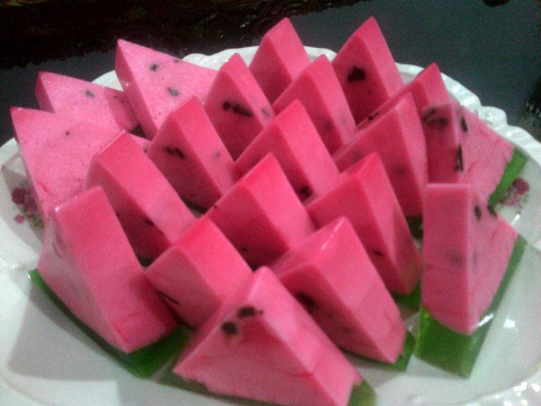 Puding Semangka by Tuti Yuniati Adiwirya