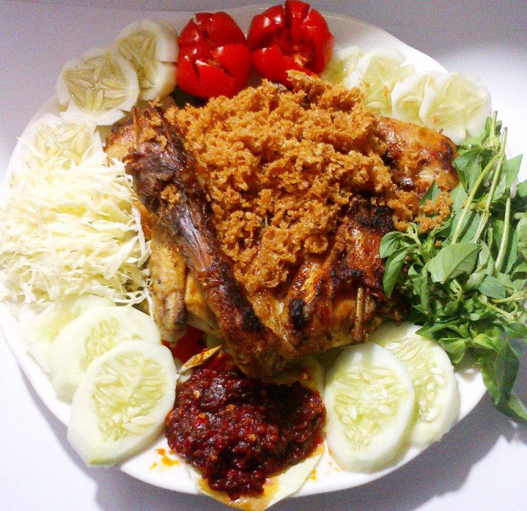 Ayam Kalasan by Chen May Liang