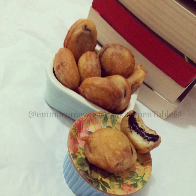 Fried Oreo with Vegan Pancake Batter by Emma Rumawas