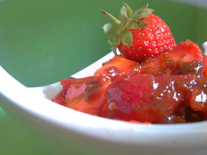 Rujak Strawberry By Nina Yusab Rujak Strawberry By Nina Yusab