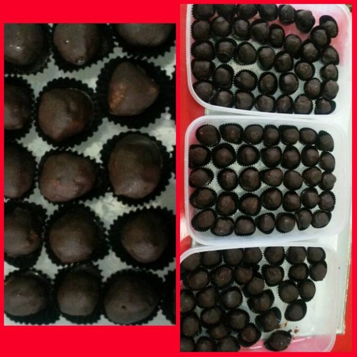 Choco Ball ala Ferrero Rocher by Dewi Apriani Choco Ball ala Ferrero Rocher by Dewi Apriani