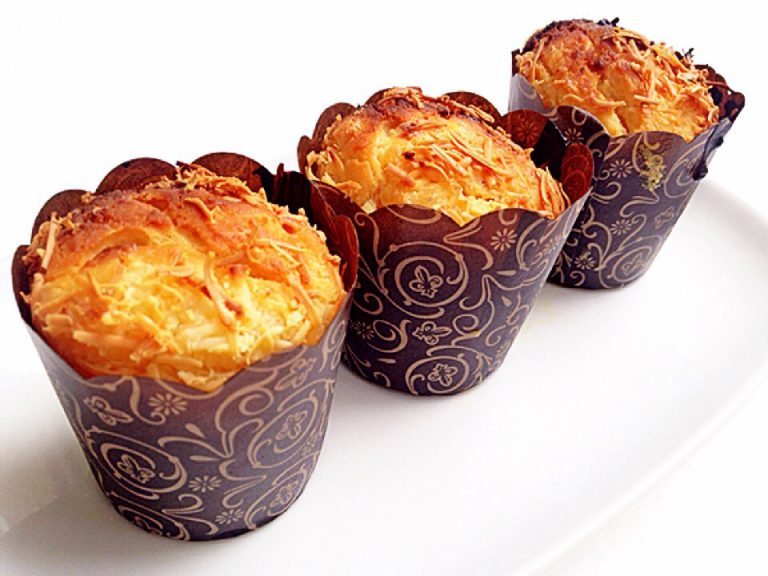 Cheese Muffin by Yiyin SwasTika