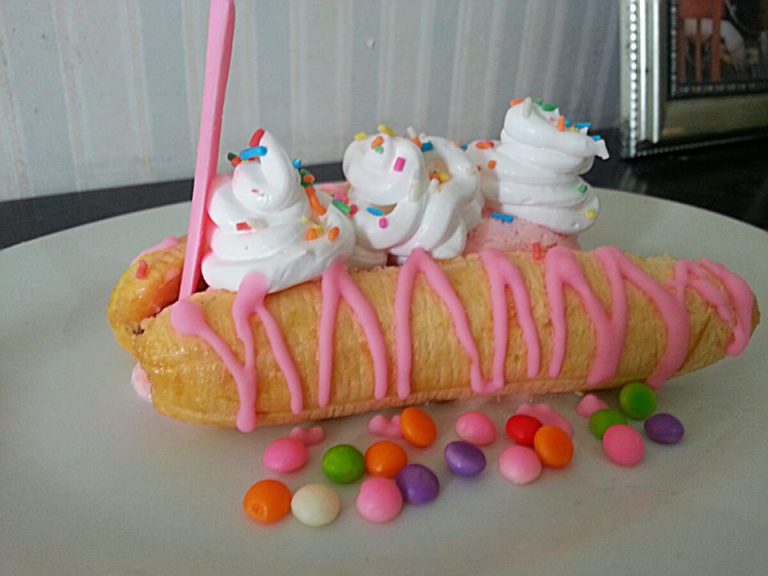 Strawberry Ice Cream by Susianne Flo S