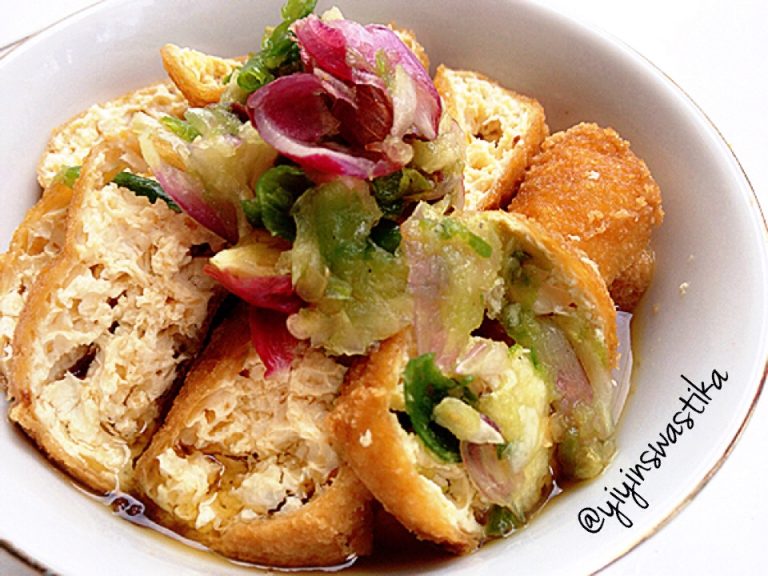 Tahu Gejrot by Yiyin Swastika