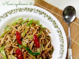 Tumis Sayur Seledri Tahu Takwa (Tahu Khas Kediri) by Nani Syahroni