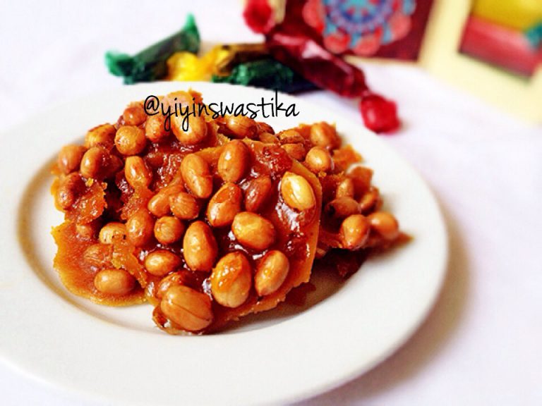 Ampyang Kacang by Yiyin Swastika