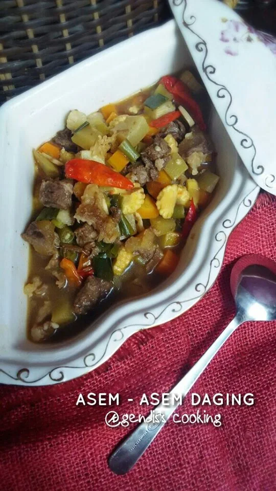 Asem-asem Daging by Ndaru Gendis Shinta