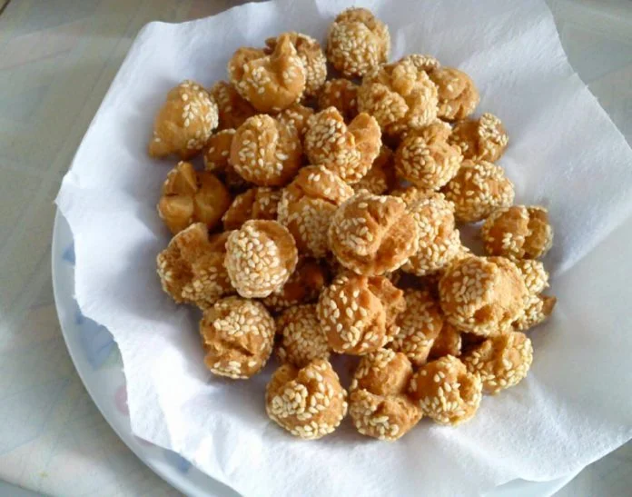 Onde -onde Ketawa by Chusni Sari Nihayati