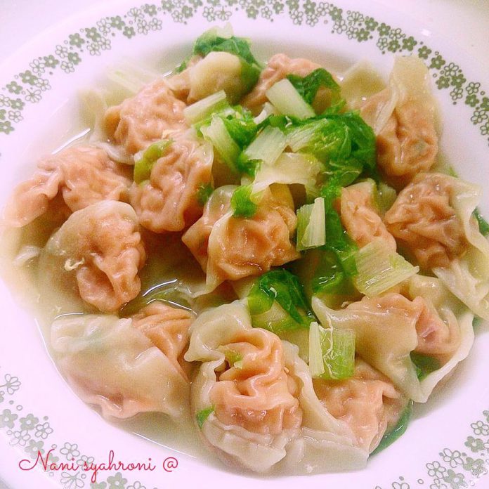 Pangsit Udang by Nani Syahroni