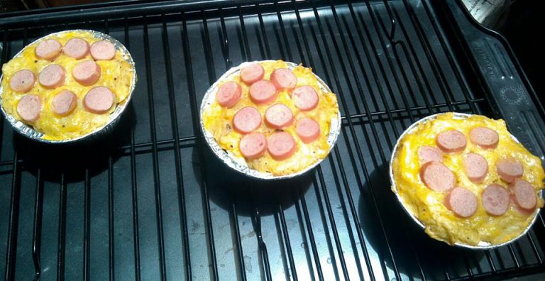 Pastel Tutup by Fe Cake N Brownies