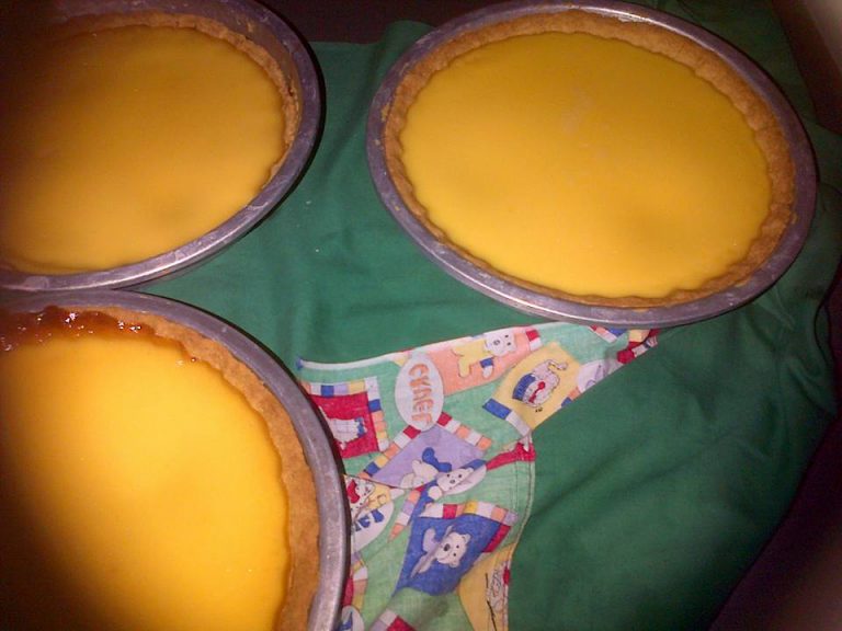 Pie Susu by Lucya Ningsih