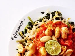 Plecing Kangkung by Yiyin Swas Tika