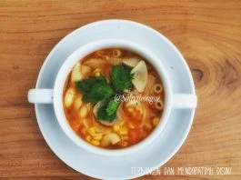 Spicy Macaroni Herb Soup by Fa Mella