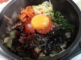 Bibimbap (Nasi Campur Sayuran Korea) by Yoon Tae Wook