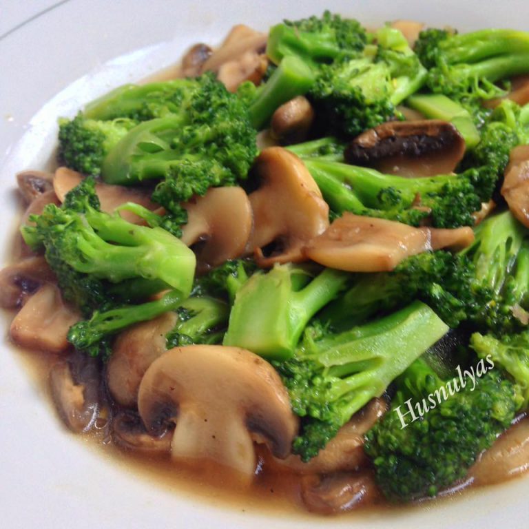 Cah Jamur Brokoli by Husnul Chatimah