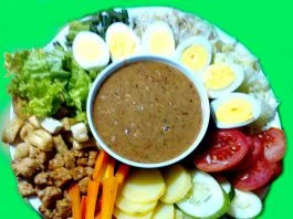 Gado -Gado by Chen May Liang