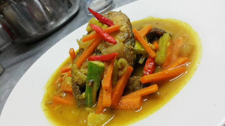 Ikan Tenggiri Masak Acar Kuning by Yudha Indra Pramanto