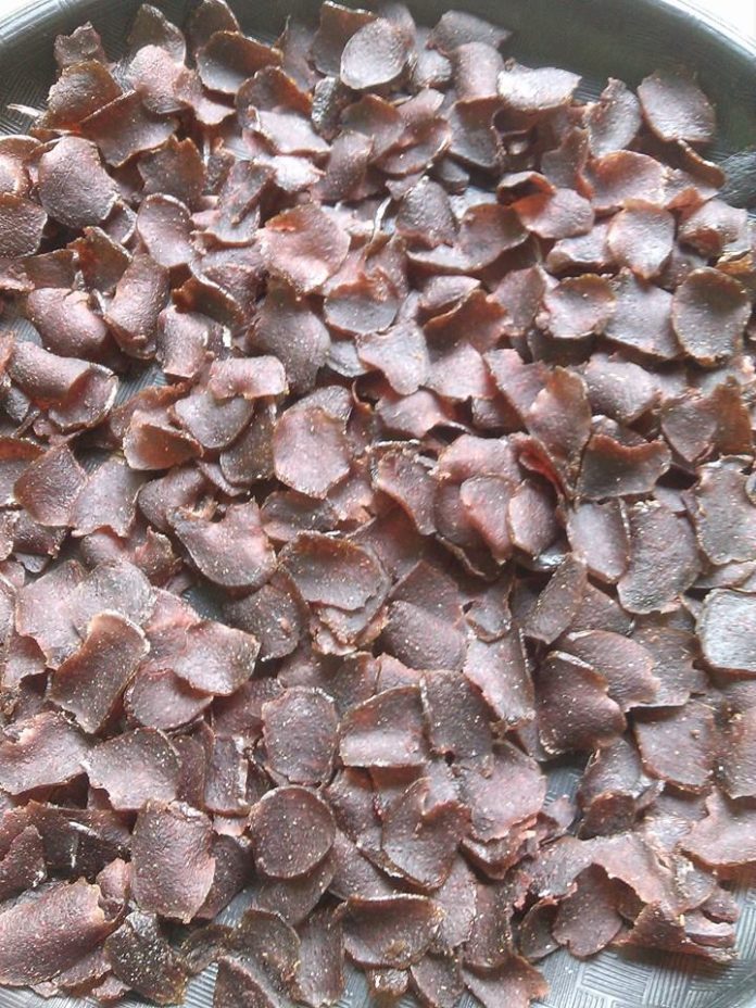 Kerupuk Nasi Bayam Merah by Novia Ningsih