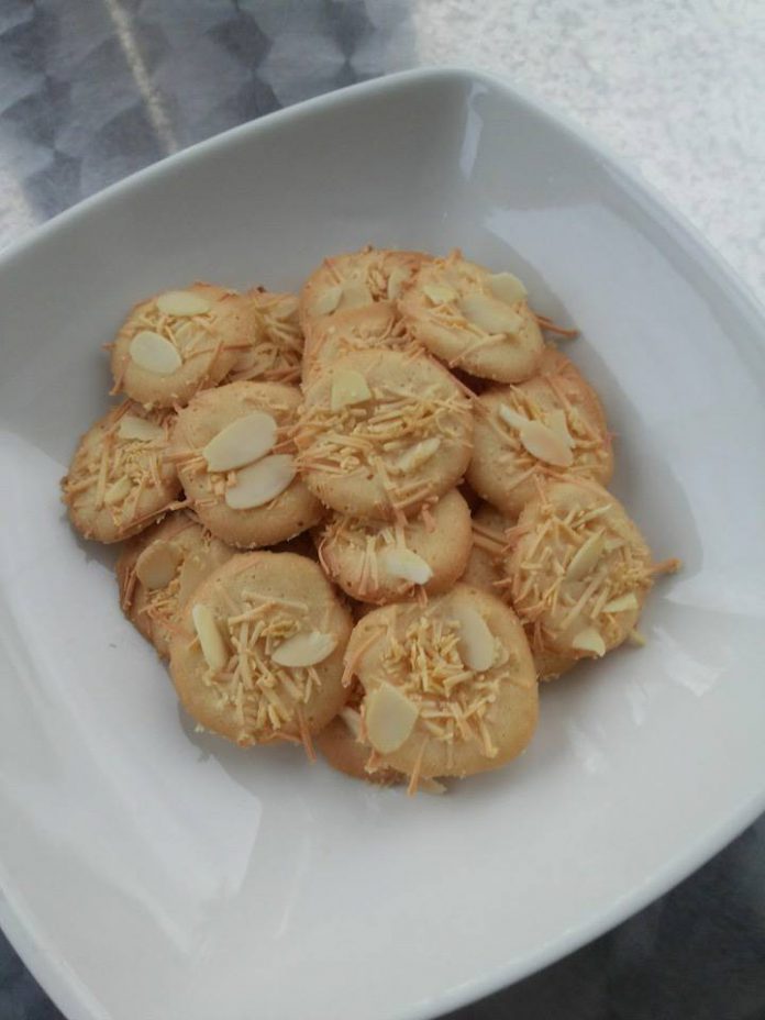 Kue Kering Keju Almond By Yanie Acil Wadai