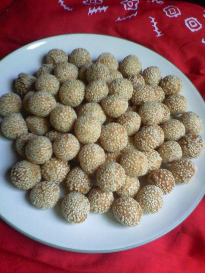 Onde-Onde Ceplis by Sarah SR Onde-Onde Ceplis by Sarah SR