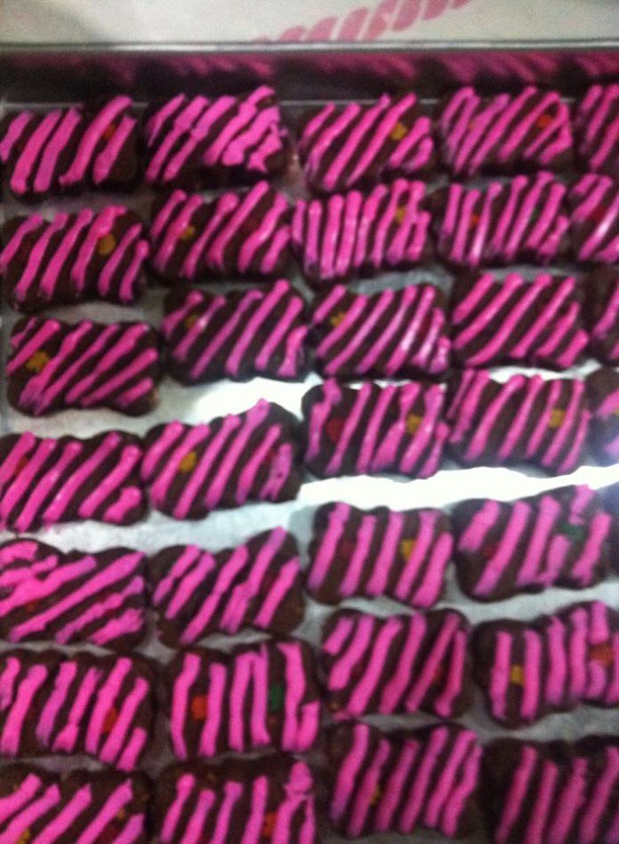 Oreo Choco chips Cookies by Iin Indira Mahani