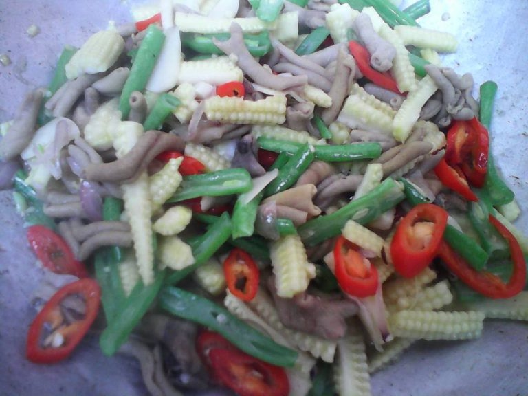 Oseng Jagung Muda by Kurnia Widdhiarti