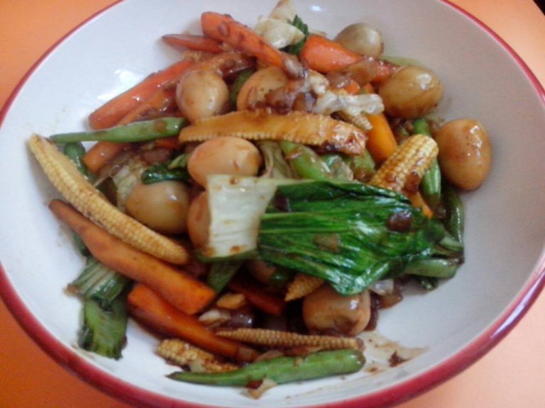 Oseng Sayur Campur Sari Saos Tiram by Somadiah Bt Nasiruddin