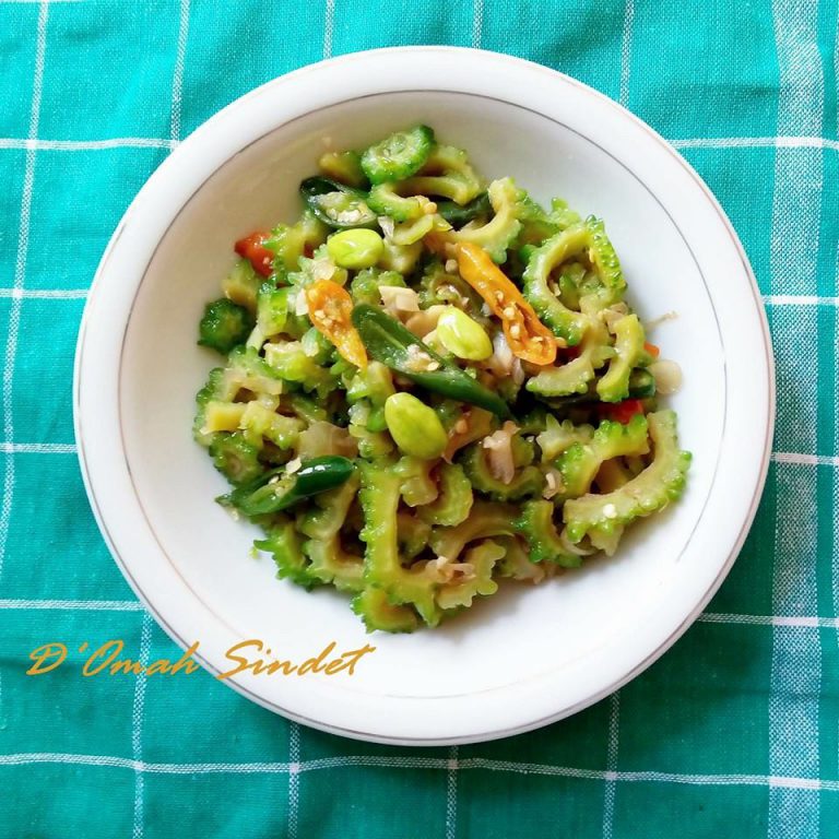 Oseng/Tumis Pare by Dedeyeri Sumarno