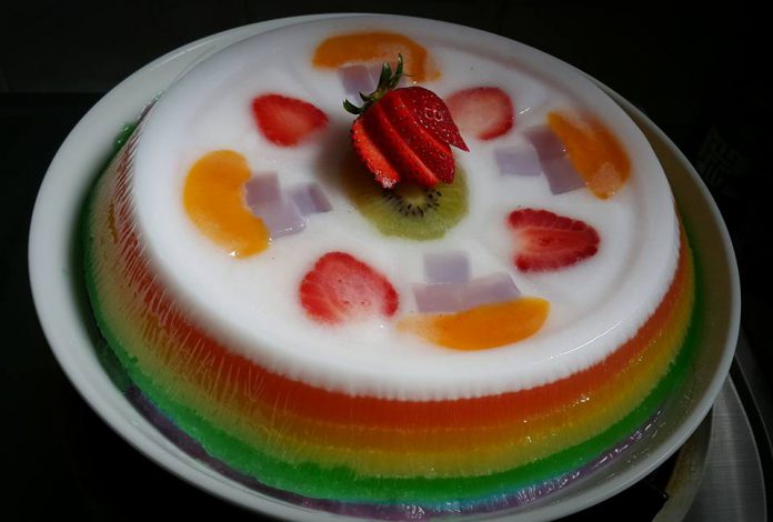 Puding Pelangi Santan by Ainie Dihati Adji Puding Pelangi Santan by Ainie Dihati Adji