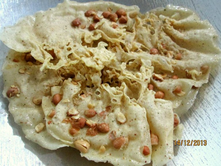 Rempeyek by Retno Palupi