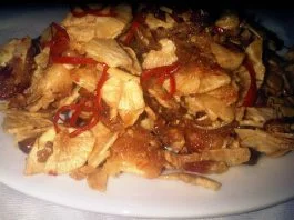 Sambel Goreng Kering Telo,Teri & Kacang Tanah by Anna Anjanii