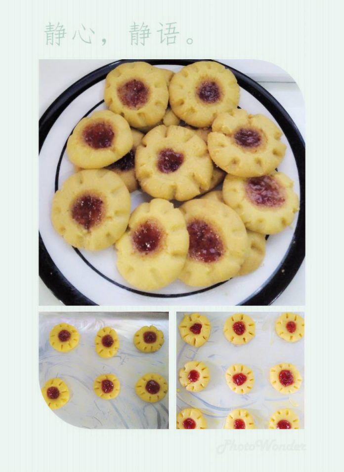 Strawberry Thumbprint Cookies by Emma Vita Luthfiana Strawberry Thumbprint Cookies by Emma Vita Luthfiana