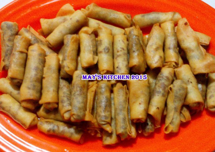 Sumpia Isi Abon Ikan Tongkol by Chen May Liang Sumpia Isi Abon Ikan Tongkol by Chen May Liang