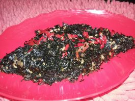 Tumis Daun Mengkudu si Hitam Manis by Julia Thalem
