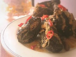 makanan khas jawa tengah Buntil Daun Talas by Fleur Amoor