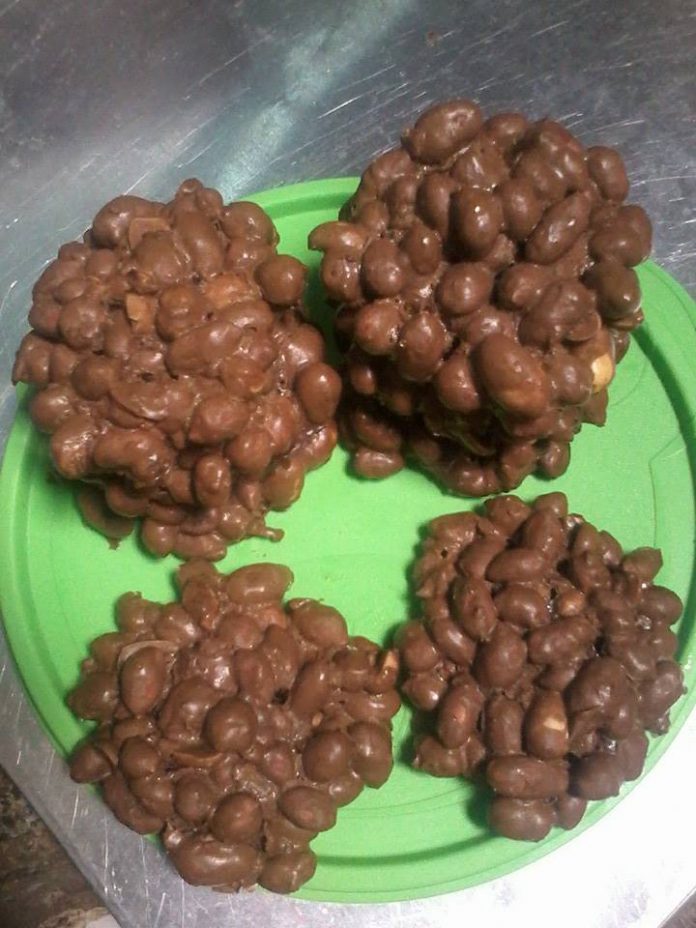 Ampyang Cokelat by Garda Wignatan Ampyang Cokelat by Garda Wignatan