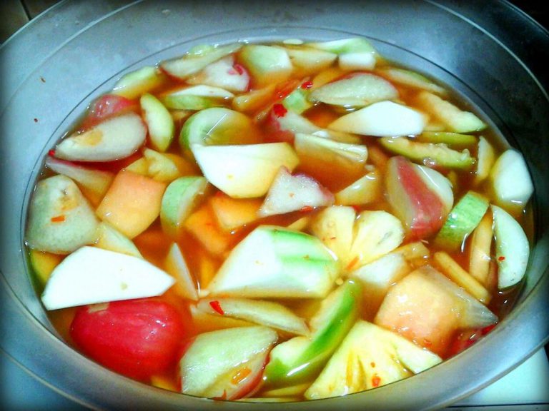 Asinan Buah Ala-ala by Irmayanti Effendy