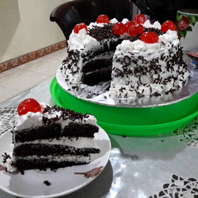 Blackforest Tart by Lenny Pa'unk