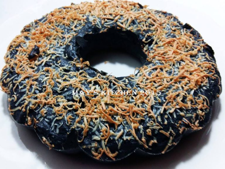 Bolu Tape Hitam by Chen May Liang