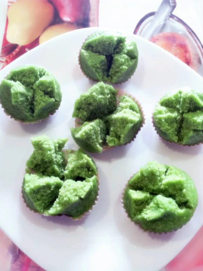 Cake Kukus Oatmeal Pandan by Putri Rara