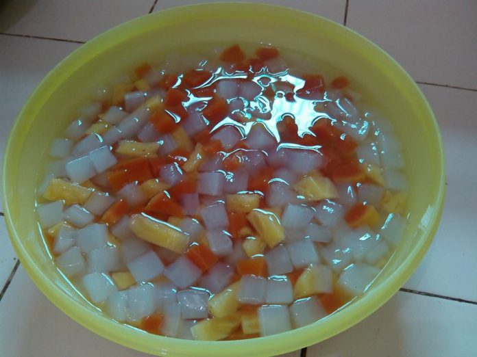 Cocktail Buah by Aci Suharti Cocktail Buah by Aci Suharti