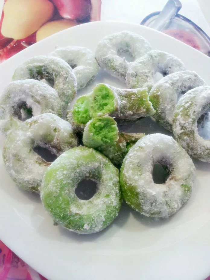 Donat Pandan Kentang by Putri Rara