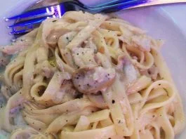 Fettucine ala Pizza Hut by Irina Octavia